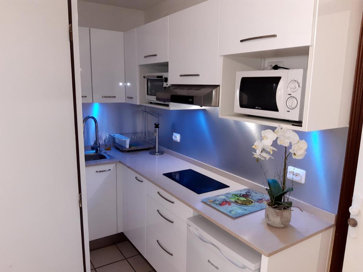 Studio Climatise - Piscine-Plage - 1 A 2 Personnes Sainte-Anne Exterior foto